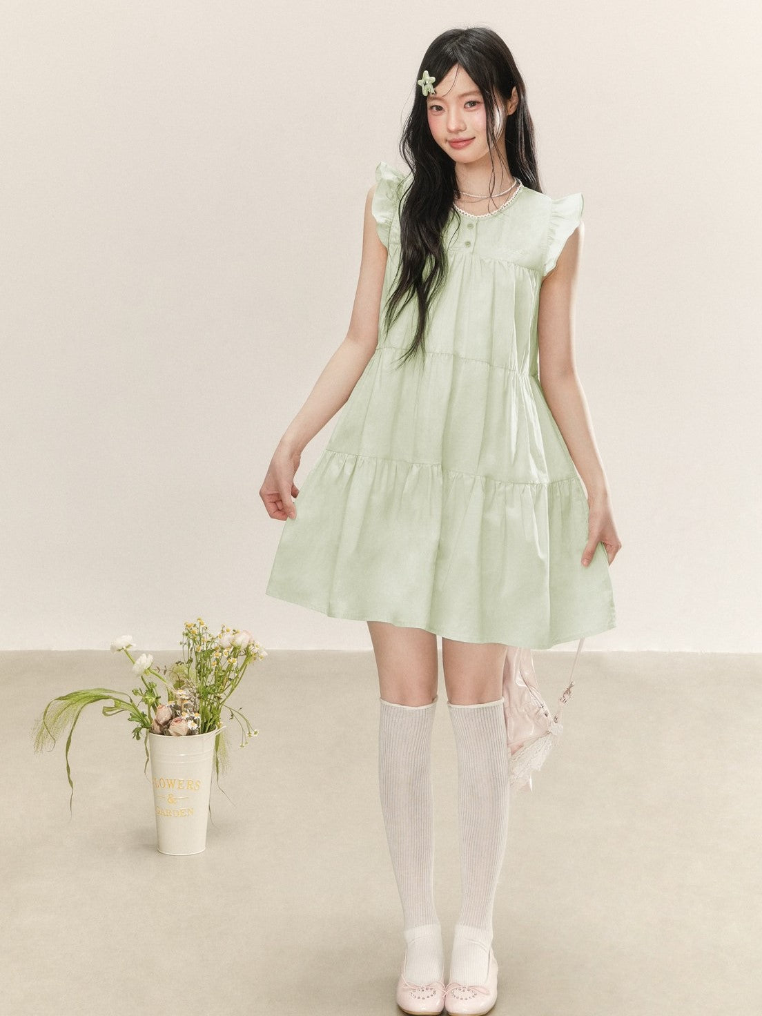HERCHIC Váy ngắn babydoll cotton cổ tròn tay cánh tiên màu xanh lá nhạt